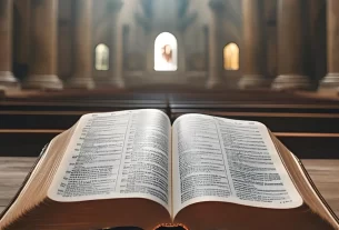 Bíblia aberta para iniciar um devocional.