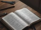 Bíblia aberta para iniciar um devocional.